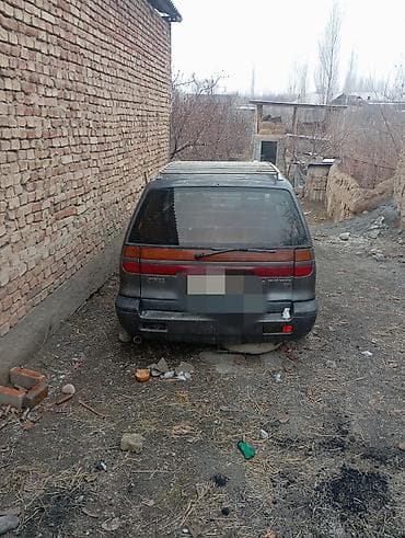 renault duster: Mitsubishi Space Wagon: 1993 г., 2 л, Бензин, Минивэн — 2
