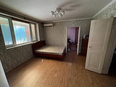 сдаю швейный цех с оборудованием: 📍ул. Сагынбая манасчы 🔘7-комнатный 🔘Этаж 1 🔘150м² Продаётся дом с — 2