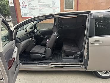 тайота приум: Toyota Isis: 2006 г., 1.8 л, Автомат, Бензин, Минивэн — 7