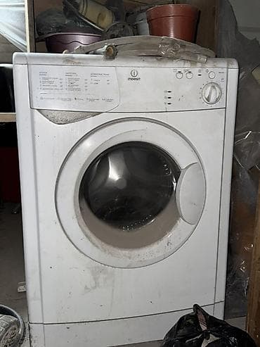 Стиральная машина Indesit, фронтальная загрузка. Основные
