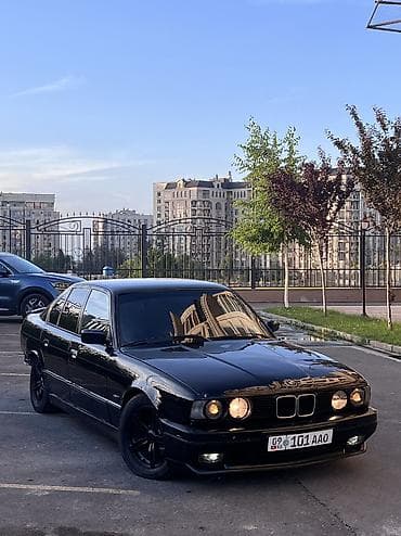 BMW 5 series: 1991 г., 2.8 л, Механика, Бензин, Седан