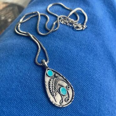 украшение шампанского для свадьбы: Новая нежная подвеска с цепочкой из бижутерного сплава с эмалью — 3