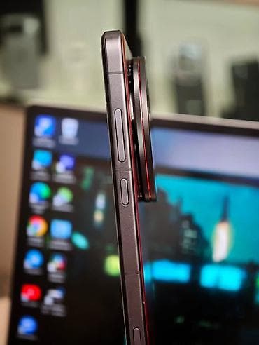 ulcool v36 купить: Vivo X200 Ultra, Б/у, 512 ГБ, цвет - Красный, 2 SIM — 5