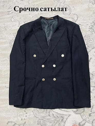 кастюм мишки: Классический мужской костюм-тройка, темно‑синий/черный. Продаю костюм — 2