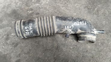 стенд для чистки дизельных форсунок: Isuzu Trooper / Bighorn Патрубок, Исузу Трупер / Бигхорн патрубок — 1