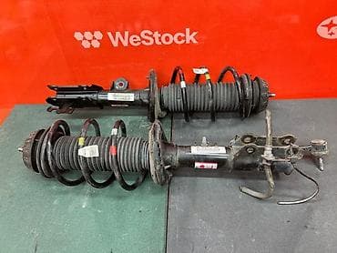 moning: Комплект амортизаторов Kia 2018 г., Б/у, Оригинал — 2