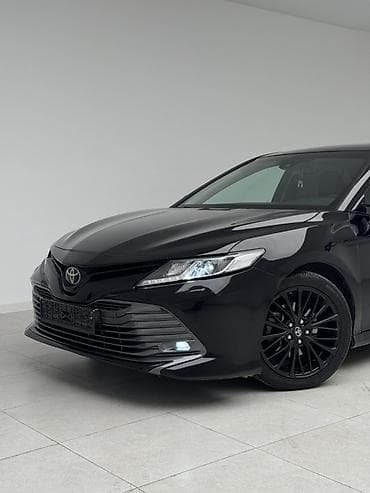 camry: Toyota Camry: 2018 г., 2.5 л, Бензин, Седан — 7