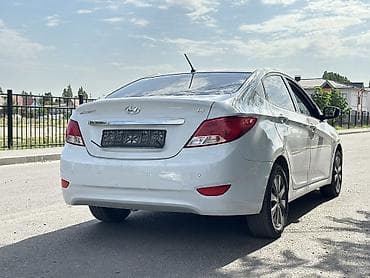 byd plus: Hyundai Accent: 2019 г., 1.4 л, Автомат, Бензин, Седан — 10