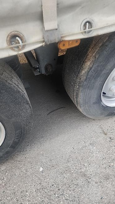 mercedesbenz унаа: Сүйрөгүч, Mercedes-Benz, 2011 г., Тенттелген — 7