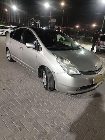 prius: Toyota Prius: 2005 г., 1.5 л, Вариатор, Гибрид, Лифтбек — 2