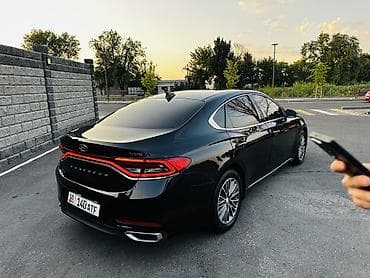 Hyundai Grandeur: 2018 г., 2.4 л, Автомат, Гибрид, Седан — 4