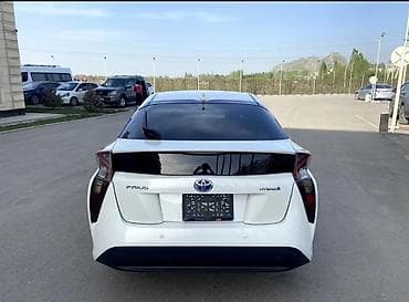 сполер: Toyota Prius: 2017 г., 1.8 л, Вариатор, Гибрид, Хэтчбэк — 2