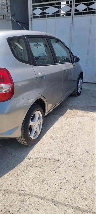 byd e3: Honda Jazz: 2004 г., 1.3 л, Механика, Бензин, Хэтчбэк — 6