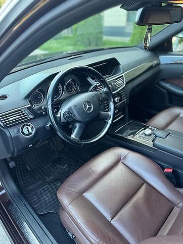 мерседес г: Mercedes-Benz E-Class: 2010 г., 3.5 л, Автомат, Бензин, Седан — 9