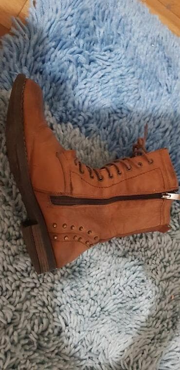 Продаю зимние женские сапоги 37 размер. турецкая в леоне брала. сапоги