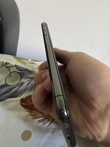 xiaomi poco m6 pro: IPhone Xs Max, Б/у, 64 ГБ, Черный, Зарядное устройство, 74 % — 4