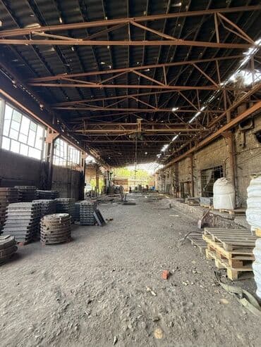 участок промышленного назначения: Шлагбаум Сдаются 2 склада по 450м2 Свободный доступ фур — 1