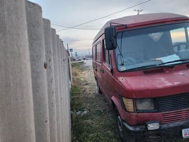 скутер с документами: Легкий грузовик, Mercedes-Benz — 3