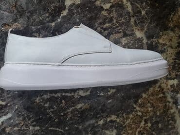 фирменная обувь из италии: Белые кожаные мужские слипоны на толстой подошве. Эти удобные и — 2