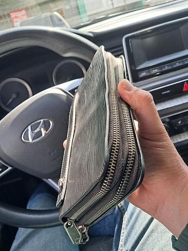 барсетка louis vuitton: Кошелек, Louis Vuitton, Натуральная кожа, Унисекс, Б/у — 5