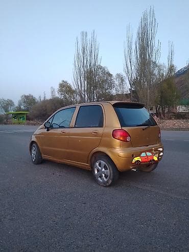 Унаа сатуу: Daewoo Matiz: 1999 г., 0.8 л, Кол менен иштөөчү, Бензин, Хетчбек — 2