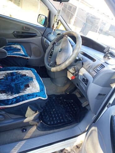 Паркет: Toyota Estima: 2002 г., 2.4 л, Автомат, Бензин, Минивэн — 2