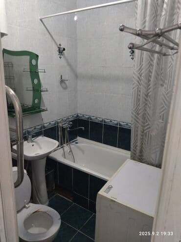 панельные дома: Продается Описание: - Просторная светлая комната прямоугольной формы — 9