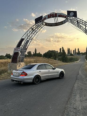 byd e1: Mercedes-Benz E-Class: 2002 г., 5 л, Автомат, Бензин, Седан — 2