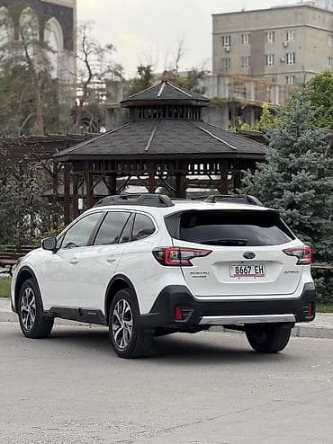 водный катер: Subaru Outback: 2021 г., 2.5 л, Автомат, Бензин, Кроссовер — 2