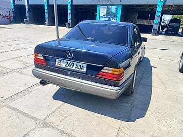 мерседес бенс s class: Mercedes-Benz W124: 1989 г., 2 л, Механика, Бензин, Седан — 2