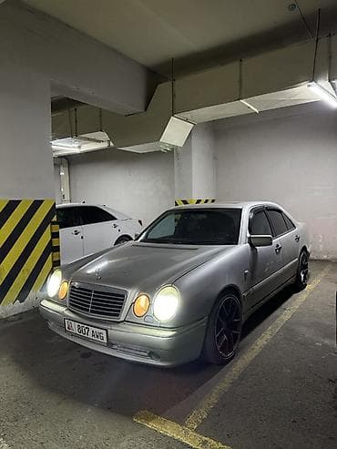 Продажа авто: Mercedes-Benz E-Class: 1998 г., 4.2 л, Автомат, Бензин, Седан — 8