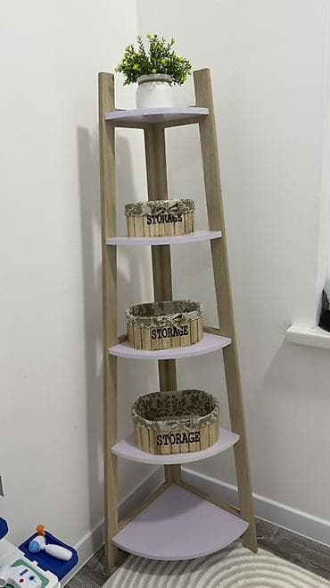 Үй жана бакча: Китеп текчеси, Жыгач, Полго орнотулма — 2