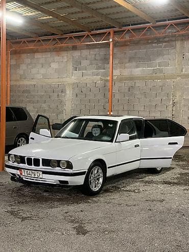 машина bwm: BMW 5 series: 1992 г., 2.5 л, Кол менен иштөөчү, Бензин, Седан — 3