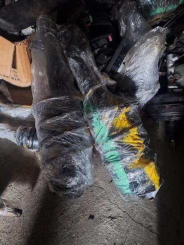 Передний амортизатор Б/у, Оригинал at lalafo.kg Передний амортизатор Б/у, Оригинал