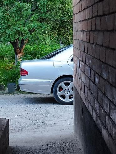 Mercedes-Benz E-Class: 2001 г., 3.2 л, Автомат, Бензин, Седан — 10