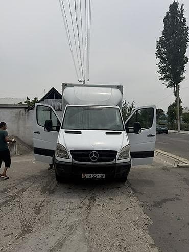 спринтер заказ: Грузовой фургон Mercedes-Benz Sprinter (кабина с одним рядом сидений — 5