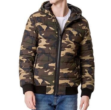 button куртки бишкек: Стеганая ветрозащитная куртка-бомбер с капюшоном LEVI'S. Стеганая — 2