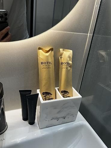 квартиры для проживания: Стильные апартаменты-студия с современным ремонтом Описание: - Уютная — 8