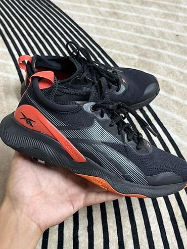ребок красовки: Мужские кроссовки, 39, Reebok, Б/у, цвет - Черный, Платная доставка, Самовывоз — 1