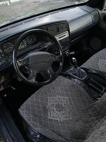 бишкек авто машина: Volkswagen Passat: 1994 г., 1.9 л, Кол менен иштөөчү, Бензин, Универсал — 9