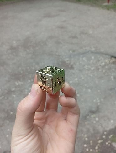 Брелоки: Kinder joy золотой блок - Компактный куб с модульной конструкцией и — 3