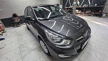 Транспорт: Hyundai Solaris: 2012 г., 1.6 л, Кол менен иштөөчү, Бензин, Седан — 5