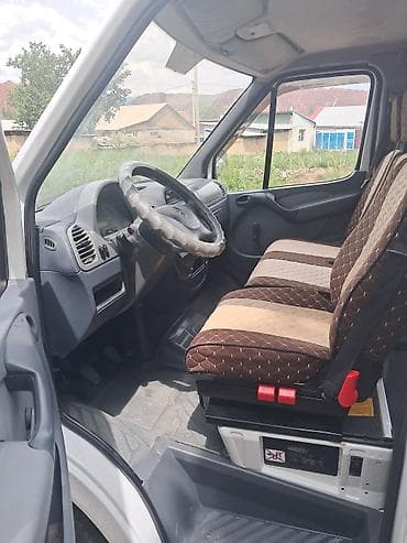 каменс 5 9: Легкий грузовик, Mercedes-Benz — 4