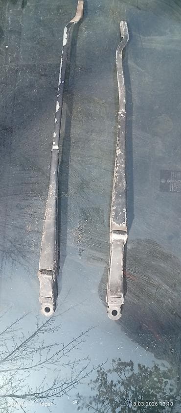 Лючки бензобака: Тяги передних дворников Volkswagen — 2