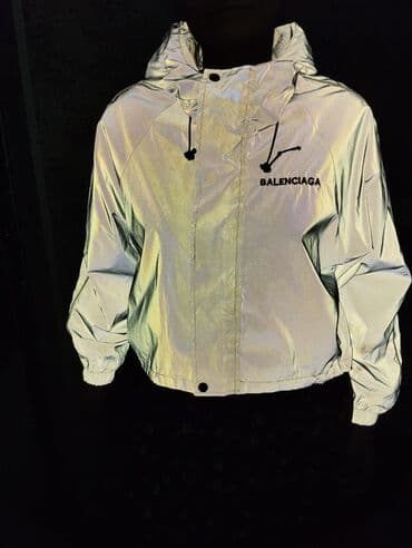 Айымдардын бут кийими: Ветровка молодедюжная, очень модная, цвет шикарный.на 13-20лет — 1