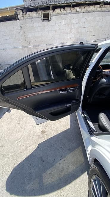 j 05: Mercedes-Benz S-Class: 2006 г., 5.5 л, Бензин, Седан — 6