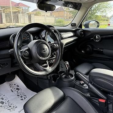 Транспорт: Mini Cooper S: 2019 г., 2 л, Робот, Бензин, Хэтчбэк — 7
