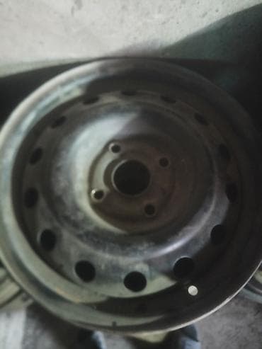 mini cooper: Железные Диски R 15 AMG, Комплект, отверстий - 4, Б/у — 4