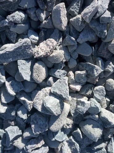 куплю чернозем: Самосвал, Доставка щебня, угля, песка, чернозема, отсев, По региону, По городу, с грузчиком — 1