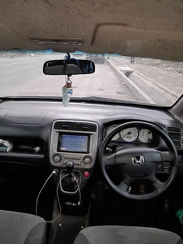 вента универсал: Honda Stream: 2002 г., 1.7 л, Автомат, Бензин, Универсал — 4